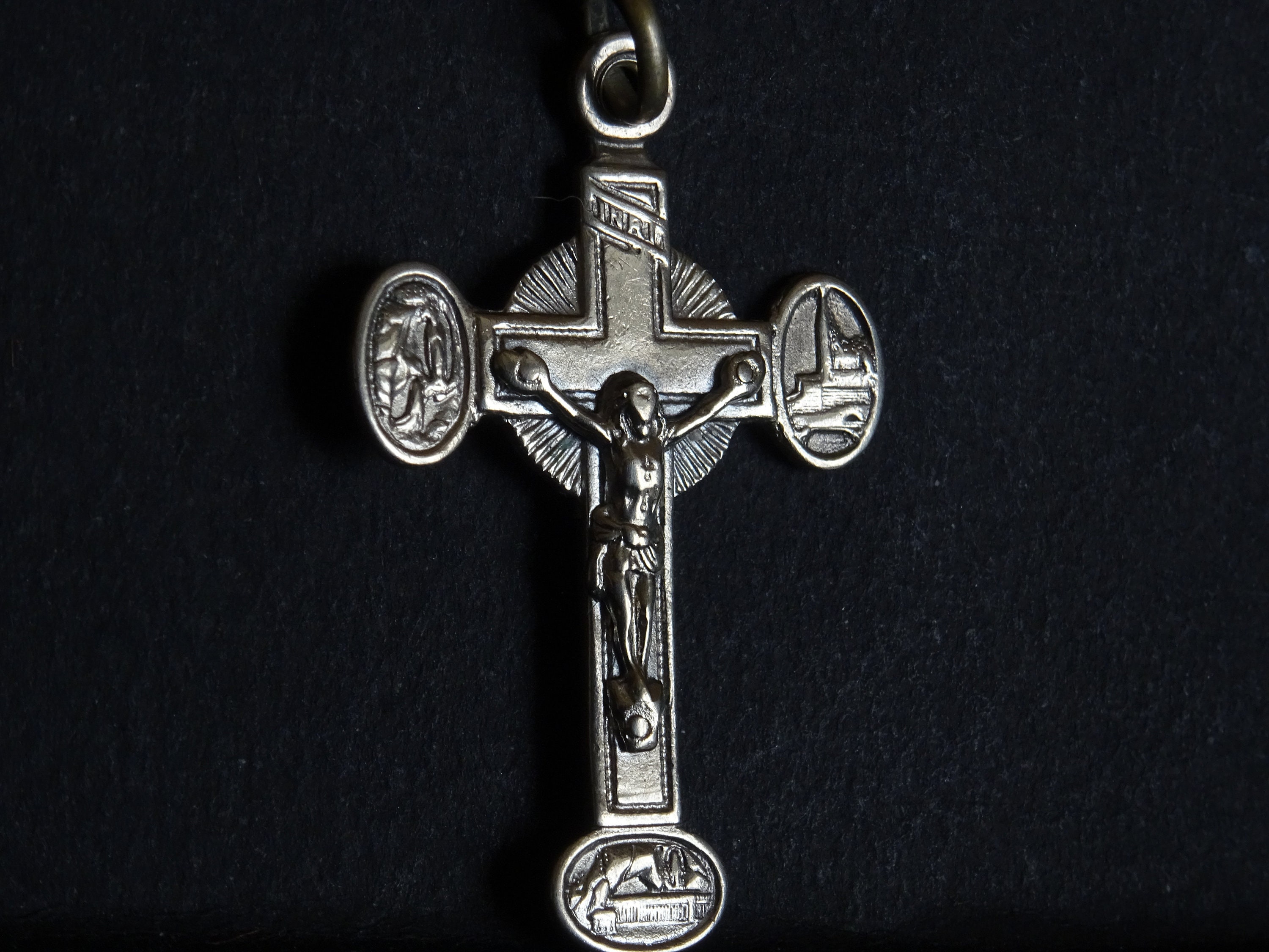Lourdes Cross Religious Medaille Français Antique Silver Catholic Pendant