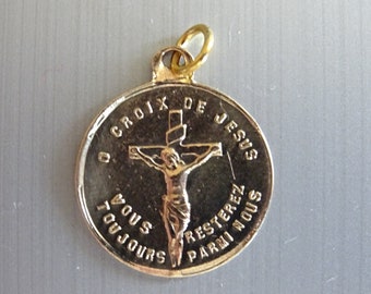 Don't forbid little children to see me  Jesus on Cross. Gold Colour Vintage Pendent Medallion Medal Holy Charm P 730