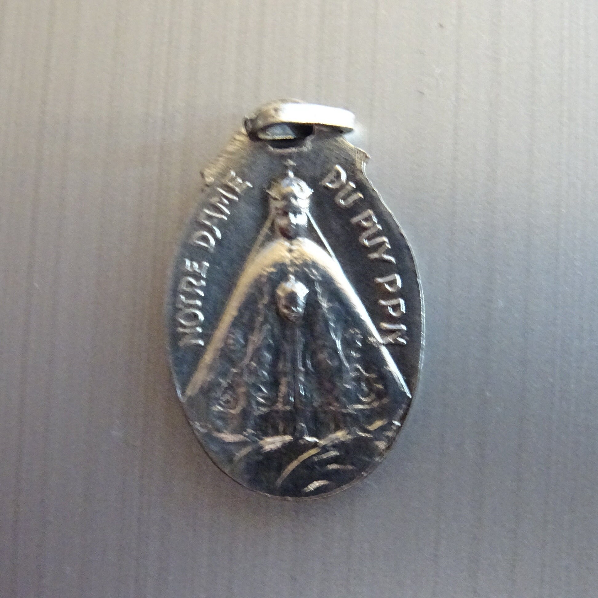 Notre-Dame France. Notre-Dame Du Puy, Médaille Pendentif Catholique Antique Médaillon Saint Charme B