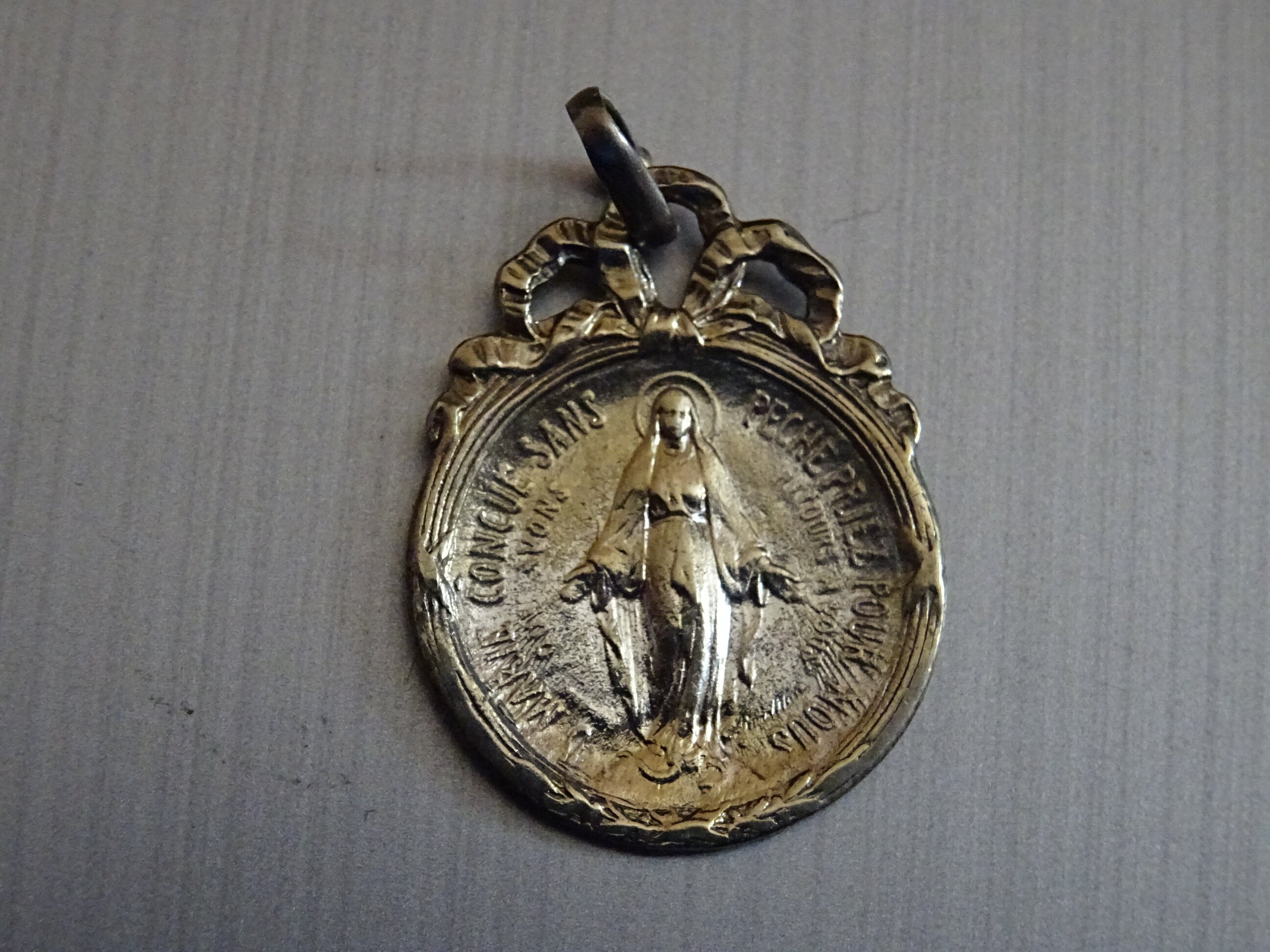 O Marie N.d de La Motte. Pendentif Catholique Vintage Médaillon Saint Charme D 243