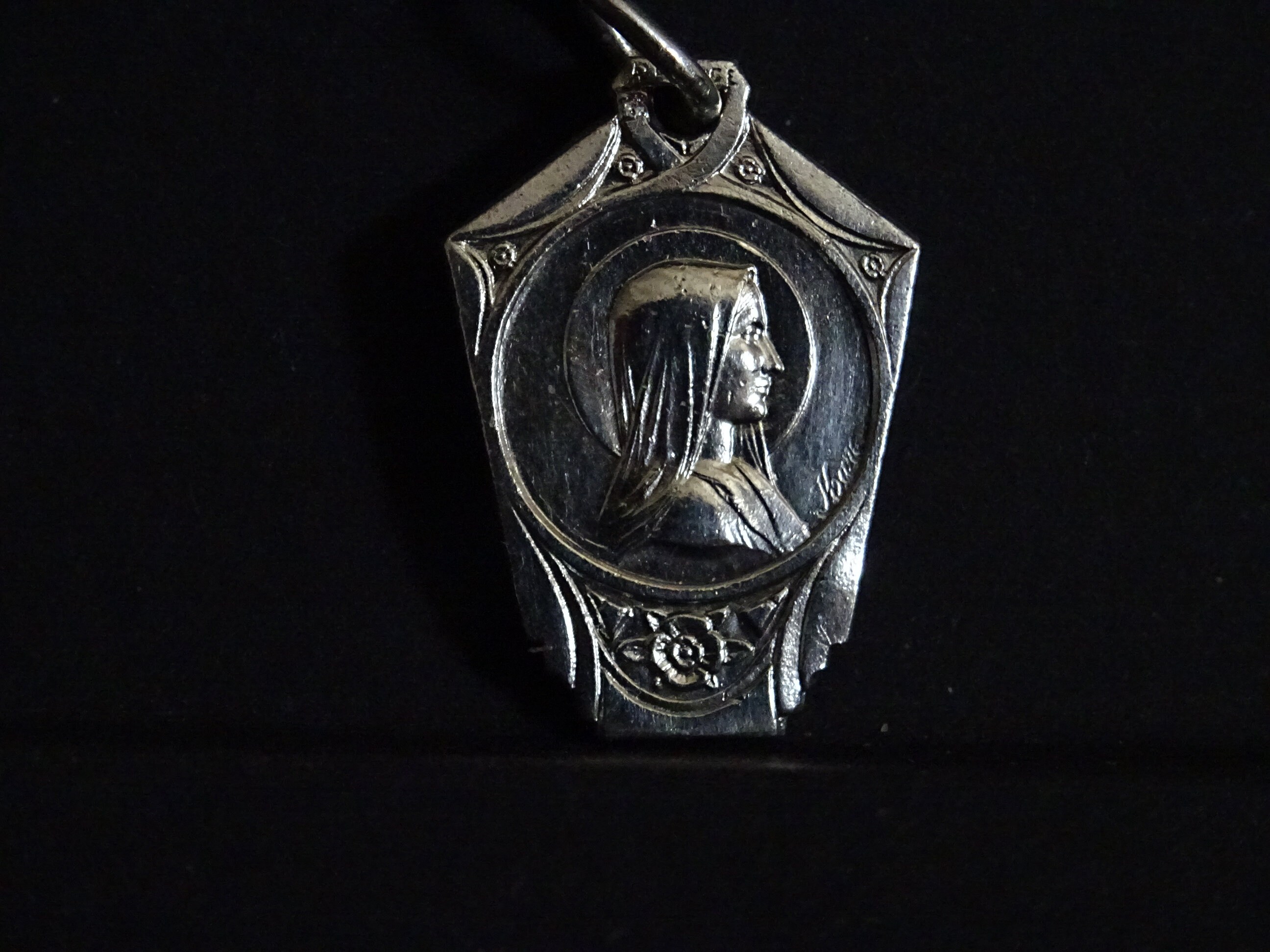 Vierge Marie Pendent Médaillon Médaille Medaille Hold Charme P 584