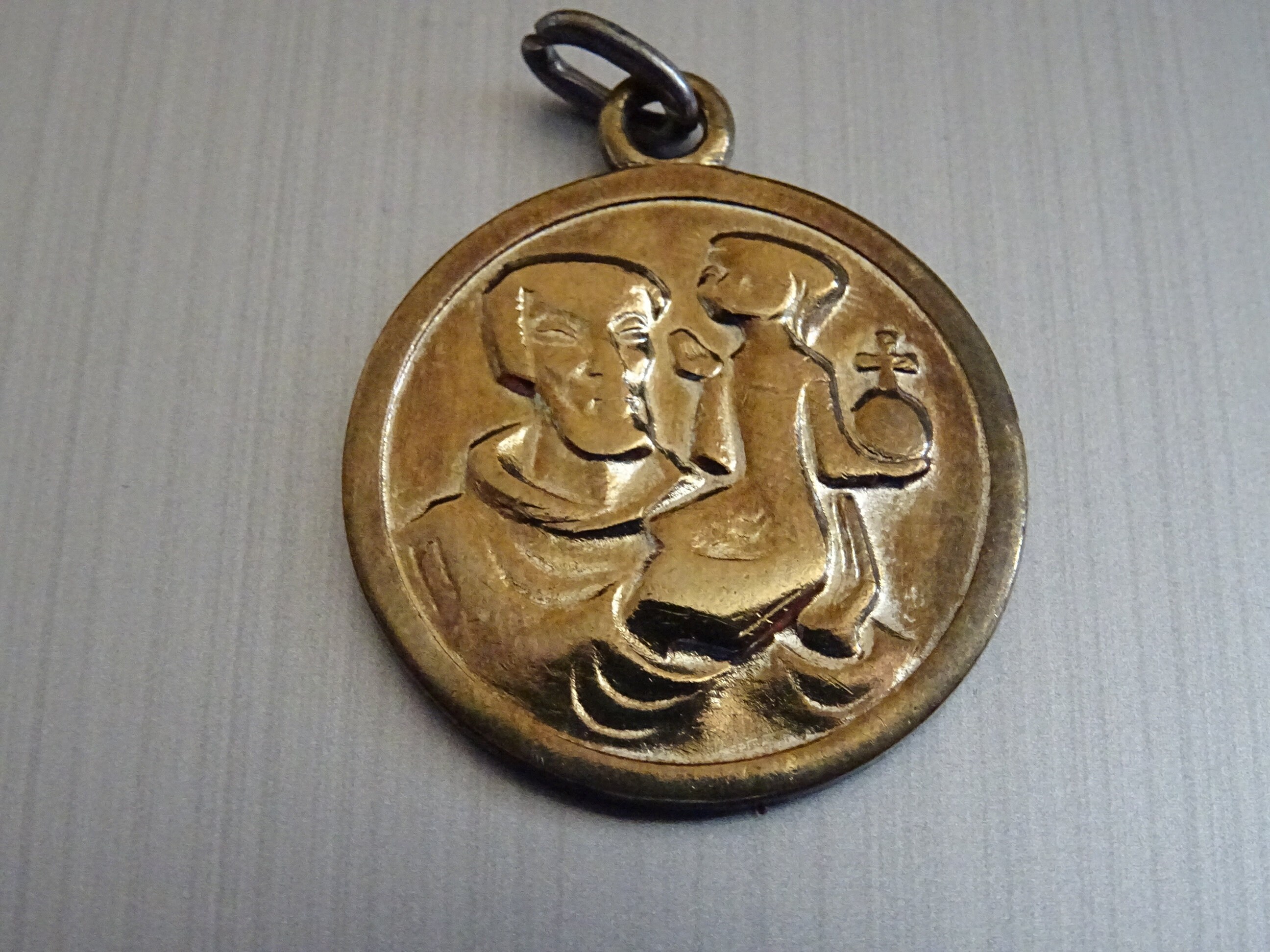 Saint Christophe Claude Au Dos, Médaille d'or. Pendentif. Médaillon. Saint Charme D 276