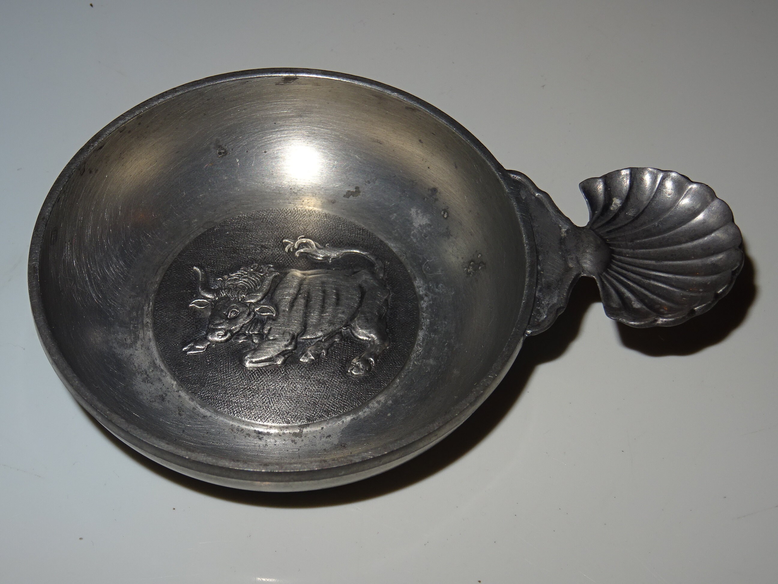 Taurus Wine Tasting Cup Pétoncle Haendel Ruders Étain Zodiaque Nouvel Âge Horoscope Astrologie B 745