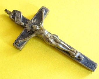 Antikes Großes Brustkreuz: Katholischer Mönch Kruzifix Anhänger
