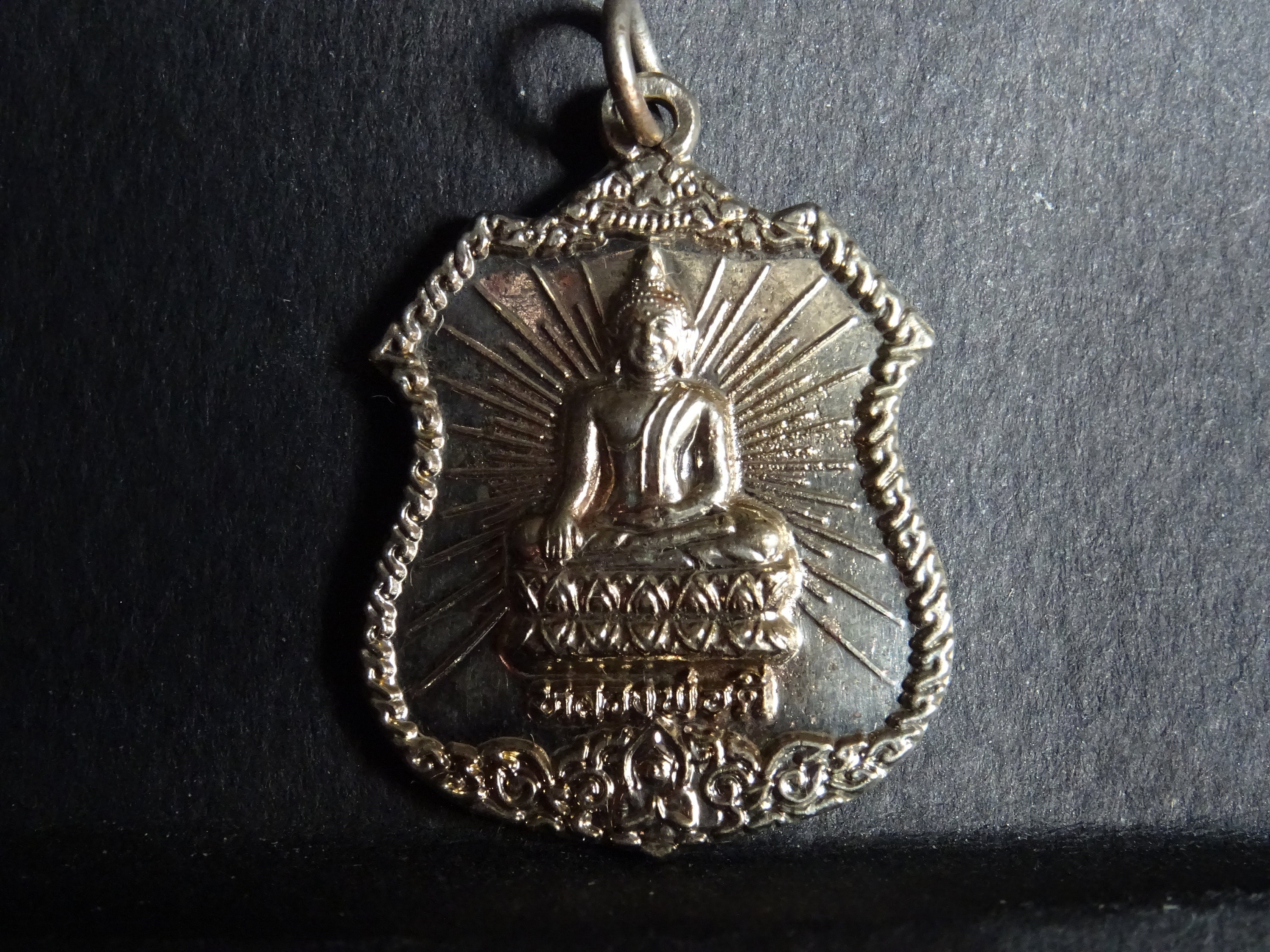 Thai Buddhist Amulet Interesting Research Project Pendentif Nettoyé A32