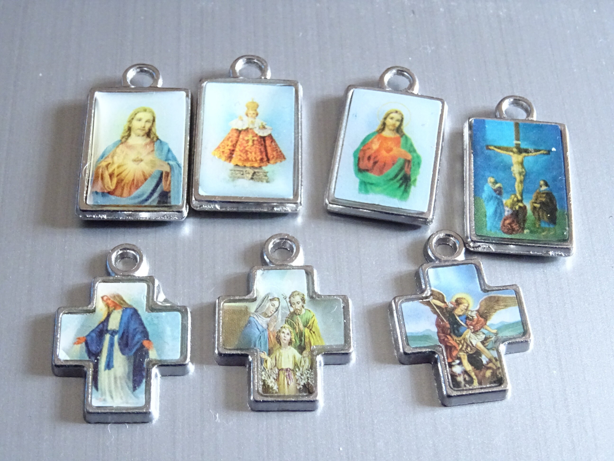 宗教的な写真チャームセット：マリア、イエス、聖家族、十字架の