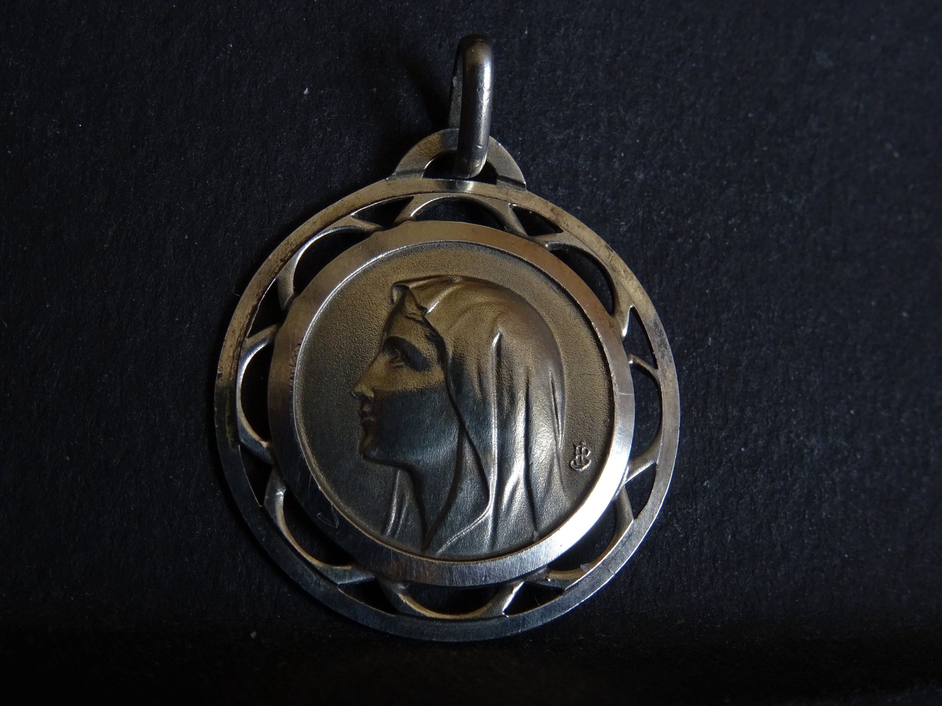 Grotte de Lourdes Lieu Des Apparitions La Vierge Marie Silver Hallmark .800 Medal Antique Catholic P