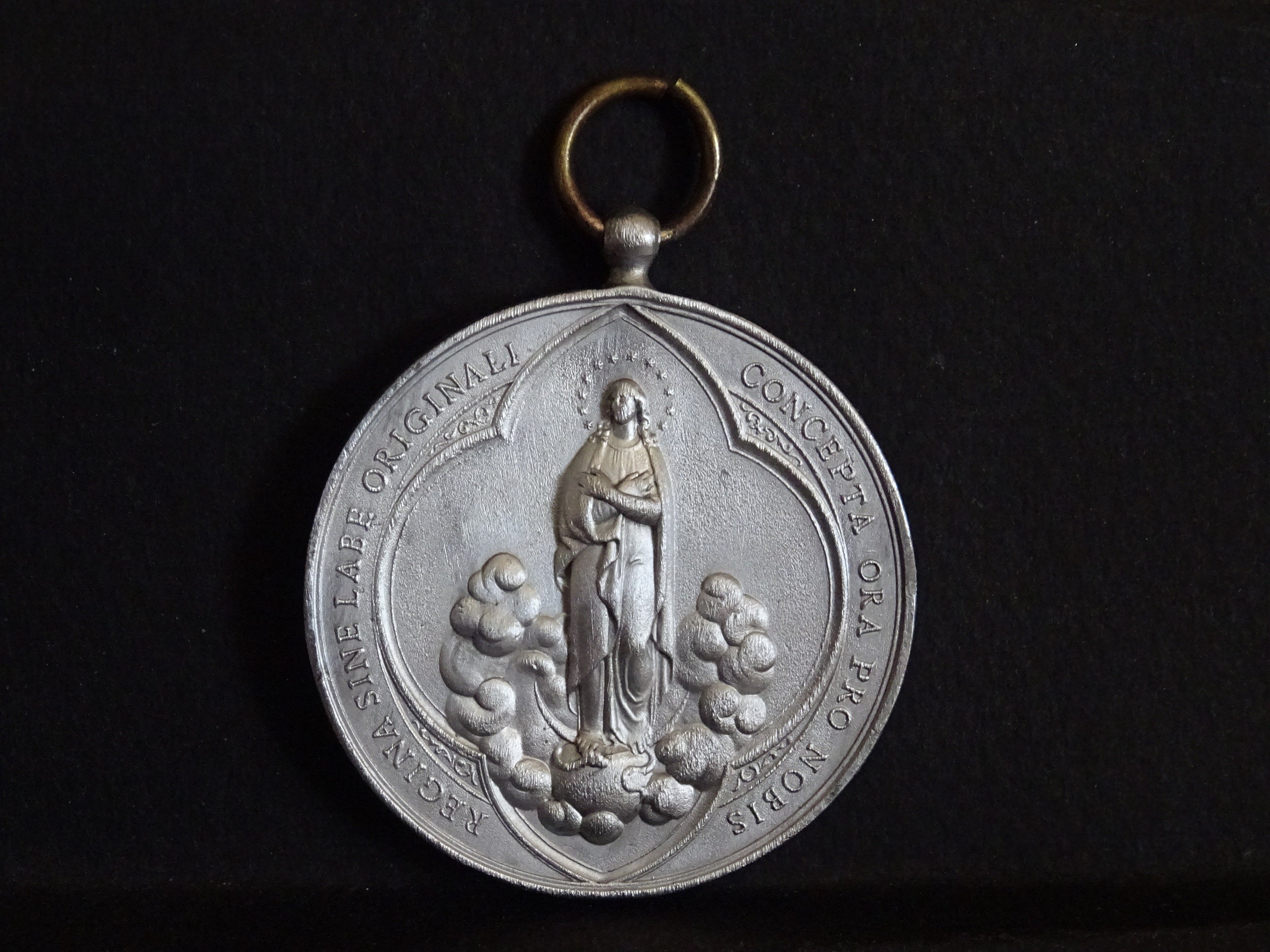 Reine Conçue Sans Péché Originel. Regina Sine Labe Originali Concepta. Grande Médaille Religieuse An