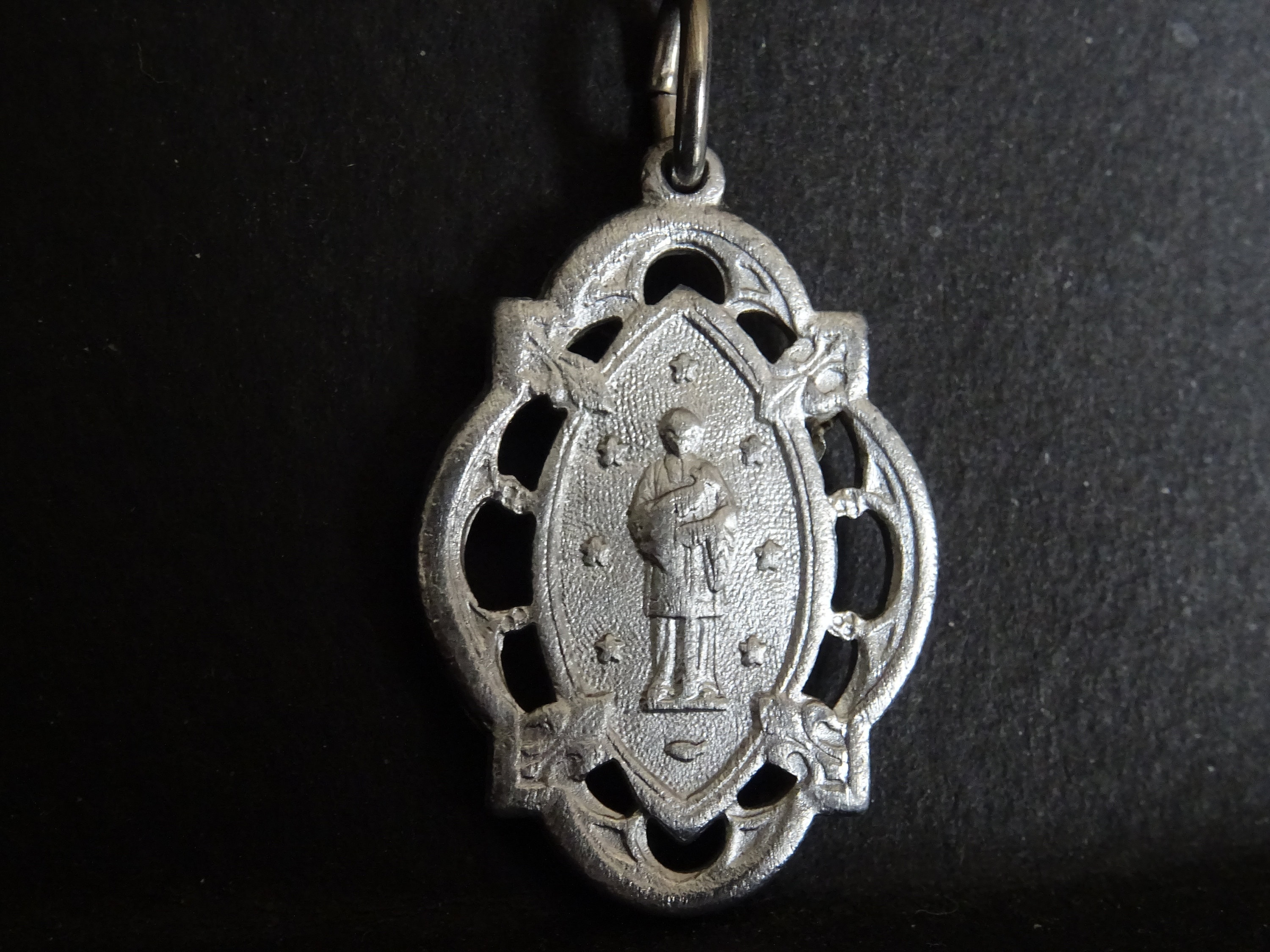 Souvenir Du Montfort Art Nouveau Médaillon Saint Charm Religieux Français Millésime