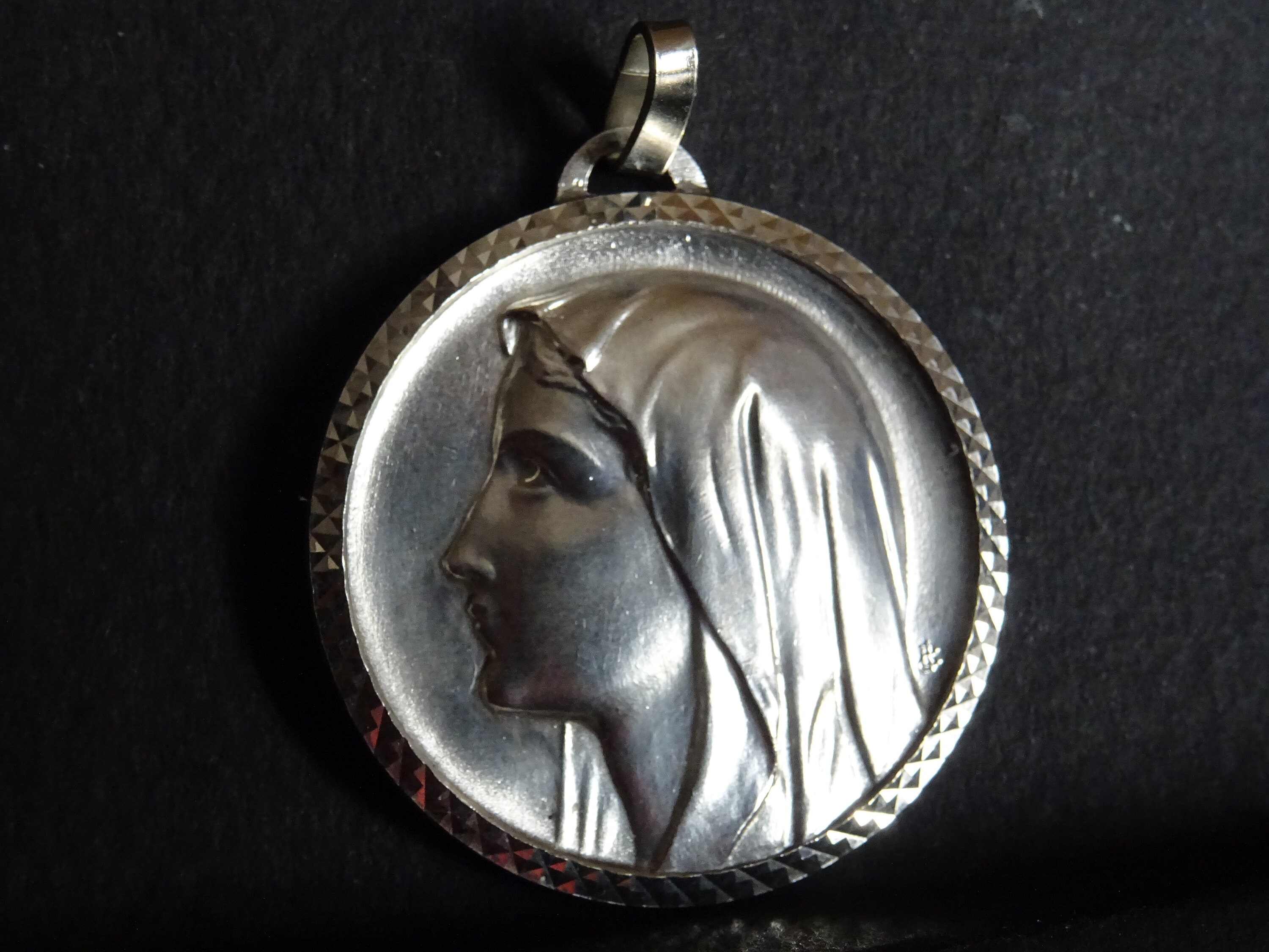 Grand Millésime Français Lourdes Medal Pendant Silver Plated Signed J B Pendentif Saint Charme Médai