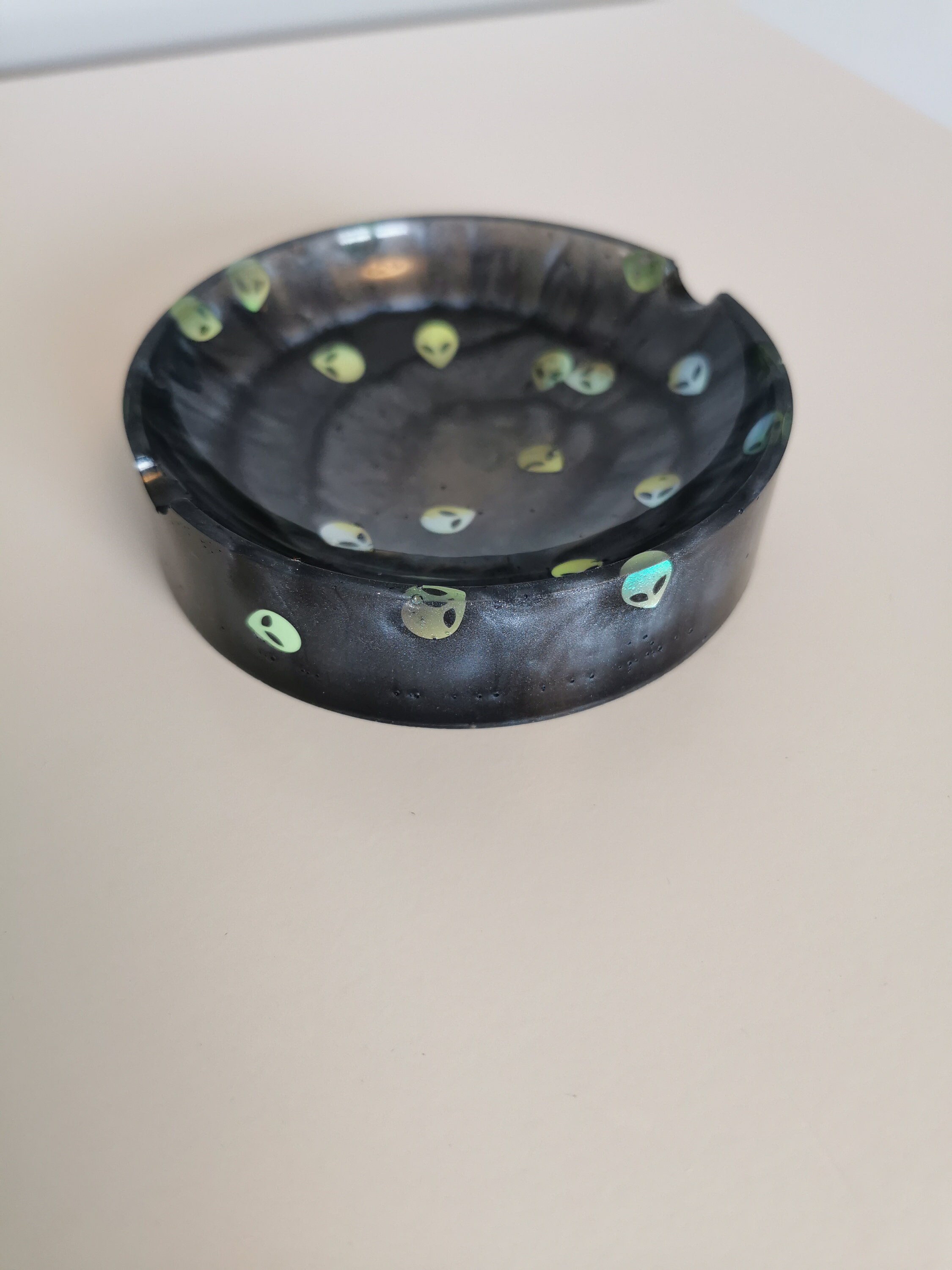Epoxy Resin Custom Ashtray. Etsy Canada