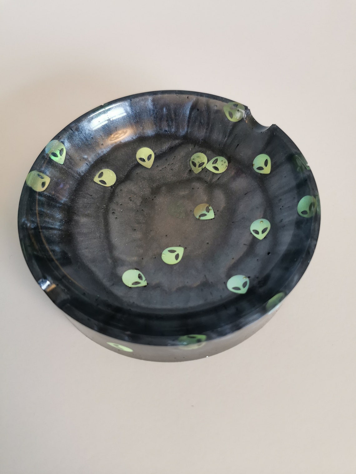 Epoxy Resin Custom Ashtray. Etsy Canada