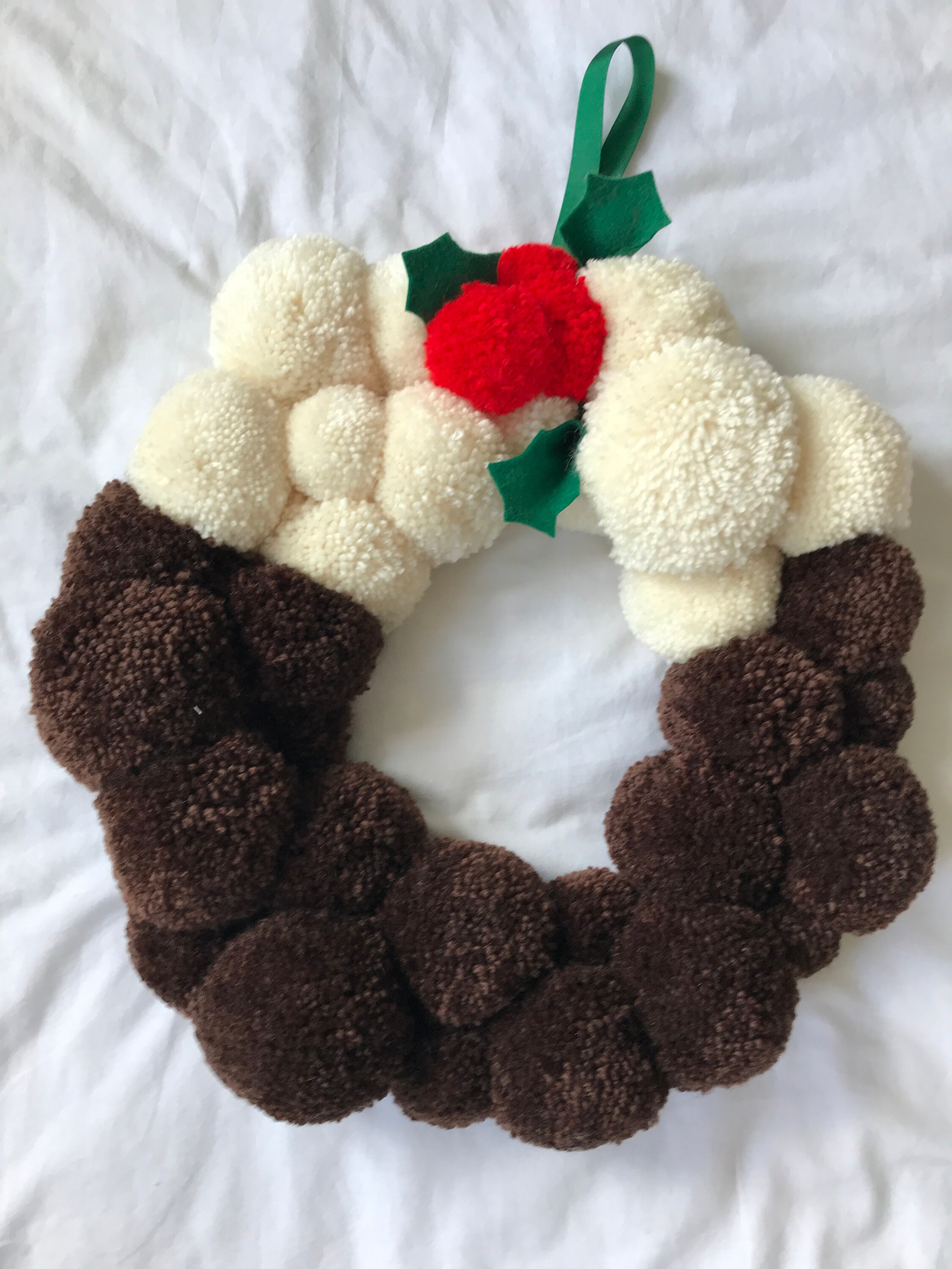 Christmas Pudding Pom Pom Wreath Etsy
