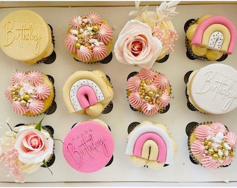 HAPPY BIRTHDAY - Sarah Maddison Cookie Stamp