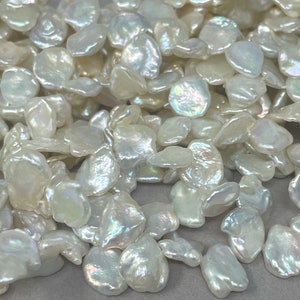 White Petal Keshi 10mm by 9mm