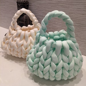 Crochet Cloud Handbag