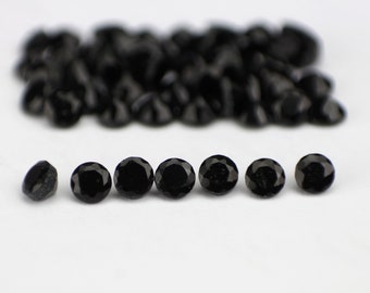Pierres gemmes à facettes rondes en onyx noir 1,25 1,50 1,75 2 2,25 2,50 2,75 3 3,25 3,50 3,75 4 4,25 4,50 4,75 5 MM MM Taille. Onyx noir en vrac.