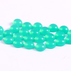 Chrysoprase Chalcedony Round Shape Cabochons Gemstones. 2MM 2.50MM 3MM 4MM 5MM 6MM 7MM 8MM 9MM 10MM 11MM 12MM 13MM 14MM 15MM Size Round Cab