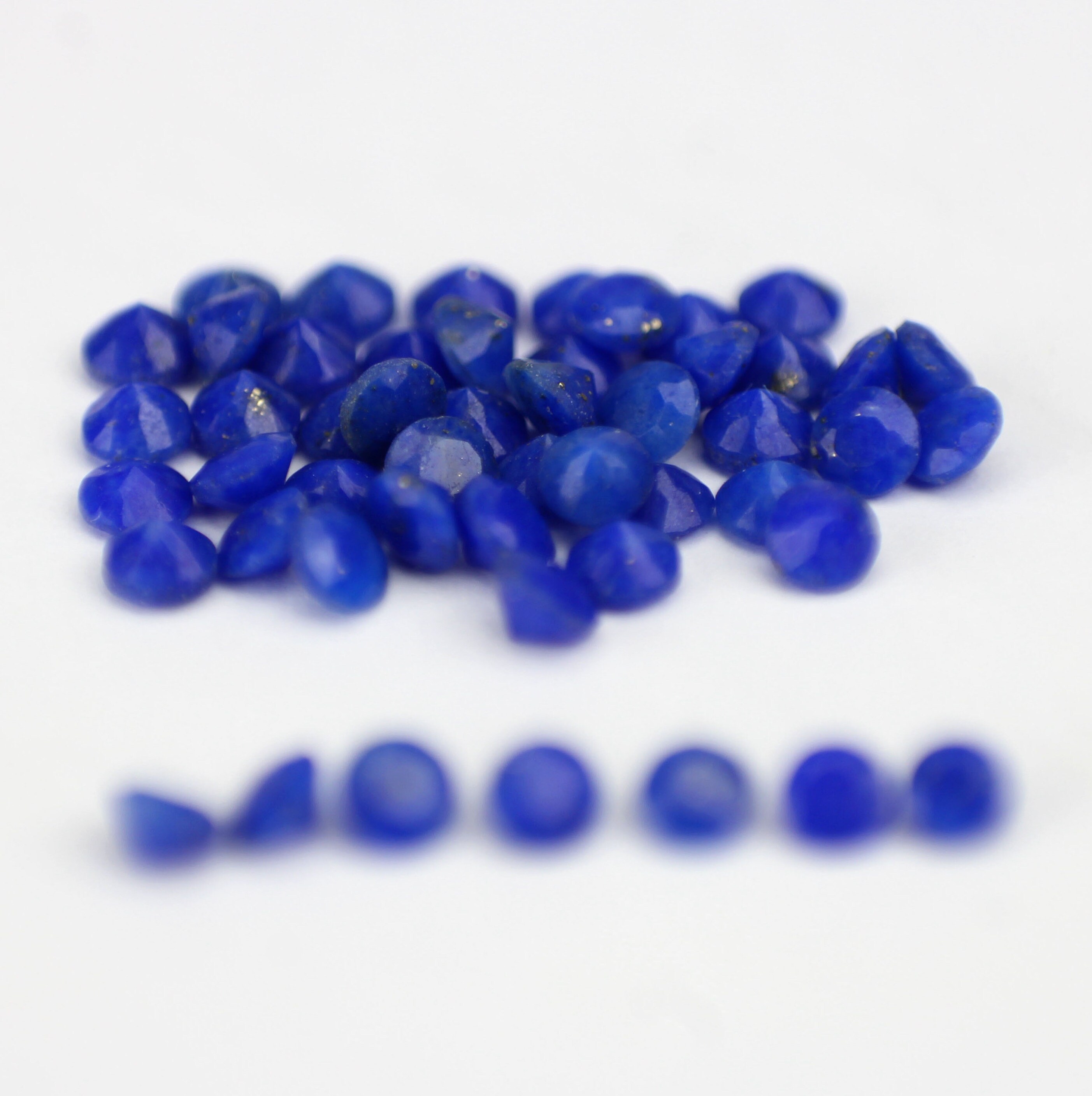 Lapis LazuLiです！ lapis-lazuli-gem-737707a.jpg