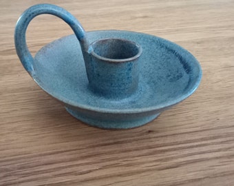 Keramik Kerzenständer mit GriffHandarbeit Kammerleuchter Handgedreht und Handglasiert Blaugrün für Stabkerzen