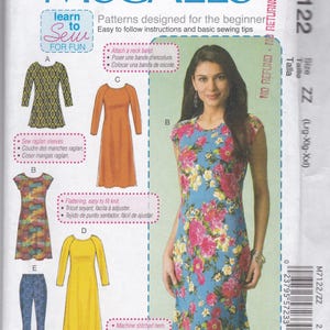 Può includere: Modello di cucito McCall's M7122, con vari modelli di abiti e un paio di jeans. Il modello è progettato per principianti e include istruzioni facili da seguire. L'immagine principale mostra una donna con un abito floreale. Il testo "learn to sew for fun" è incluso.