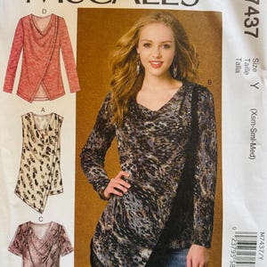 Sewing Pattern McCall’s 7437 Women’s Loose-Fitting Pullover Tops and Tunics - Size XS-S-M Bust 29.5-30.5, 31.5-32.5, 34-36” - Uncut FF