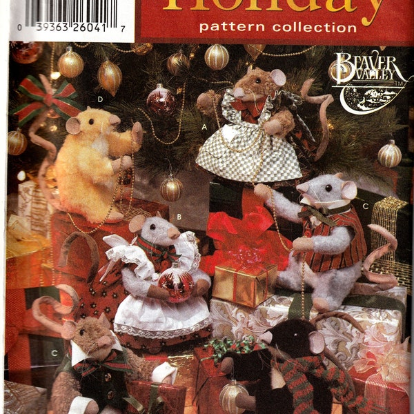 Sewing Pattern McCalls 5889 "Beaver Valley" Mouse Decorations, One Size, Uncut