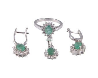 Conjunto de joyería de esmeralda / Anillo, pendientes y colgante de plata de ley 925