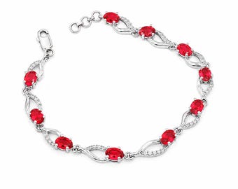 Pulsera ovalada de rubí y plata de ley, piedra natal de julio, joyería nupcial hecha a mano.