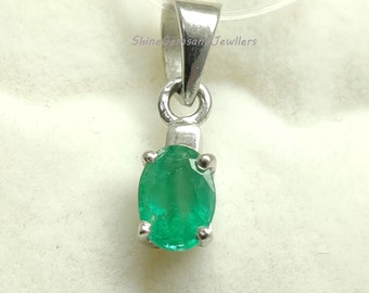 100% Natural Emerald Vintage Pendant-Green Emerald Engagement Gift-Emerald Pendant-925 Sterling Silver Pendant-Jewelry Handmade Pendant