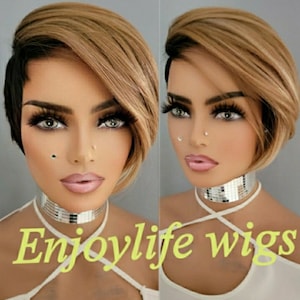 Pixieperuk med lager: Brunblondbeige, mörka rötter, värmetålig