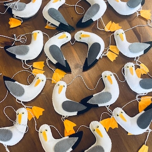 Seagull garland