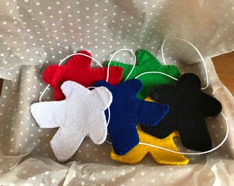Meeple Garland, board game shelf decoration