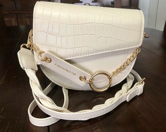gucci saddle bolsa purse