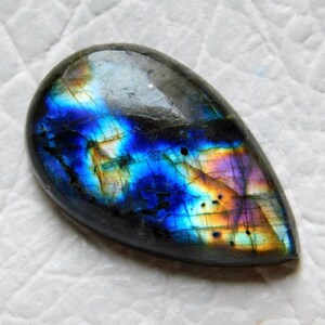 Multi Blue Fire Labradorit Cabochon, Birne Form, Silber Anhänger Schmuckherstellung Stein, Heilkristall 31x19x7 mm 33 Cart