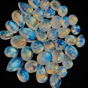 Gorgeous Rainbow moonstone Lot mm Size 127 Cts,High quality moonstone, 40pices Rainbow moonstone lot, Natural Moonstone Lot, Loose Gemstone.