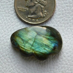 Natürlicher auffälliger Wolke Form Natürlicher Labradorit Cabochon, Labradorit Lose Edelstein, Hand geschnitzter Labradorit Edelstein, 29x19x7 mm 38 Cart