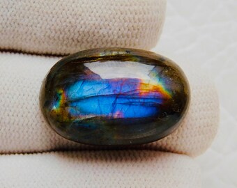 AAA+++ Amazing Rare Multi Fire Labradorite Cabochon Pendant Jewelry Making Stone Labradorite Stone 24*16*8mm 27Cts Labradorite Gemstone.