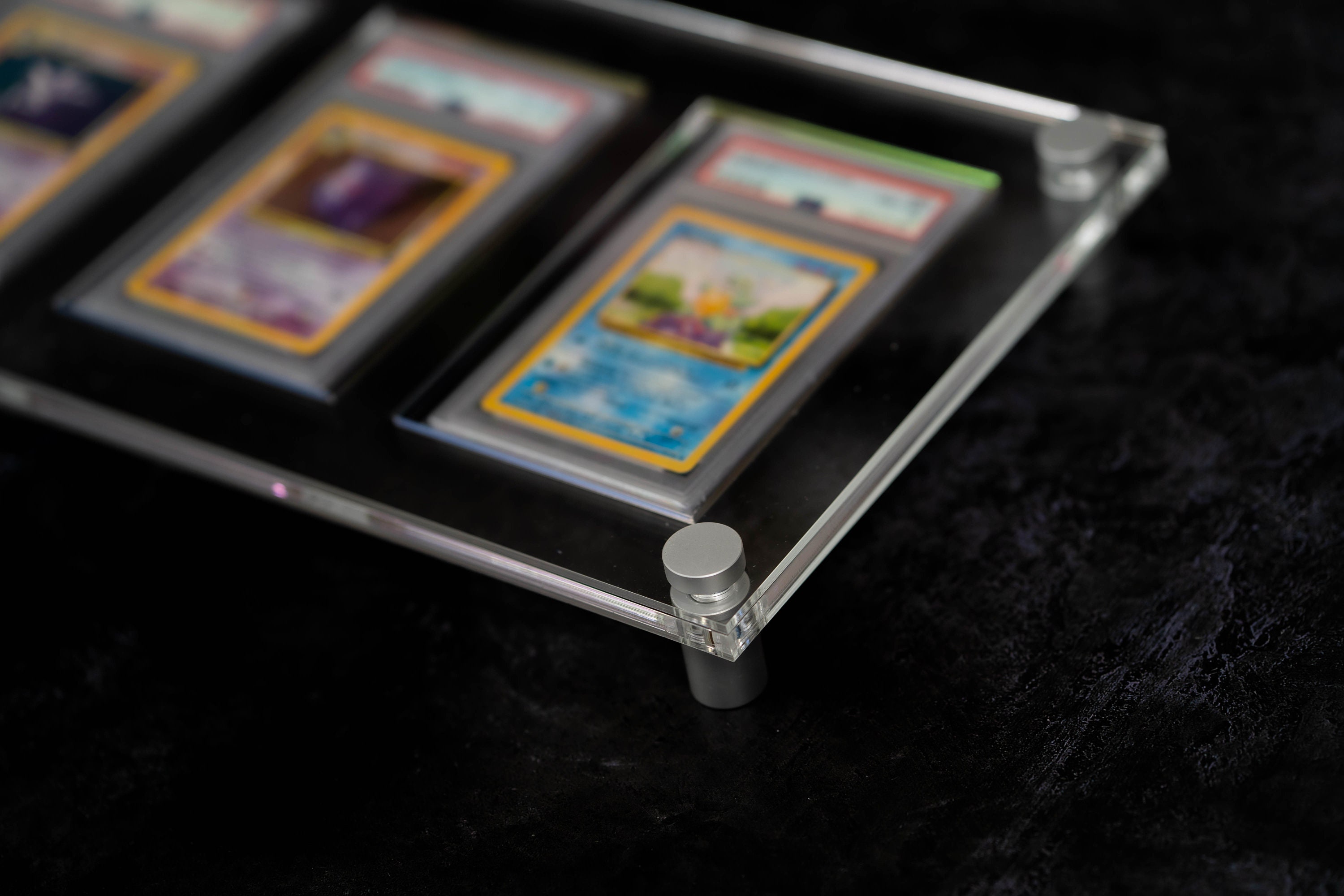 PSAポケモンカードディスプレイ　新品 PSAポケモンカードディスプレイケース 35枚飾れる | ポケカ専門YBLS