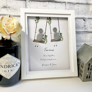 Twin Sister Pebble Art, Family Pebble Art, Sister gift,birthday gift for sister, sister frame, pebble frame, Personalised gift for her
