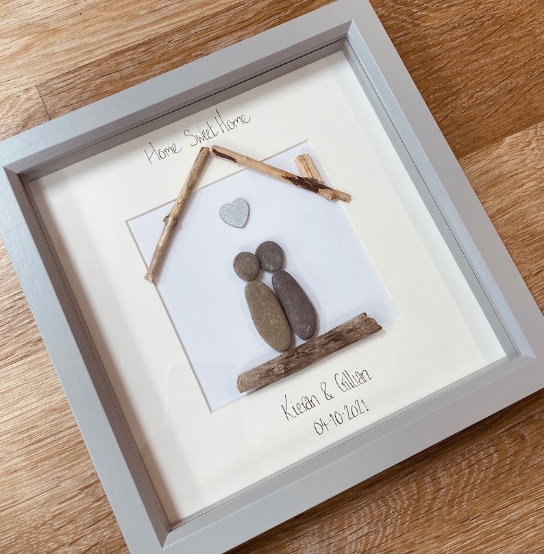 New Home Pebble Frame, Personalised New Home Gifts, Moving in Gift from Family, New Home Family Gift, Home Sweet, Home Gifts, pebble art imagem 6