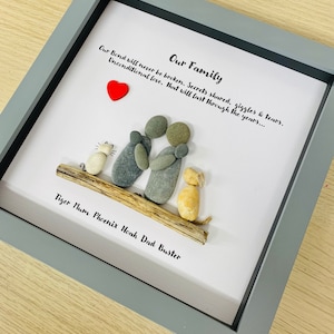 family pebble frame, new twins gift gifts, family pebble art, birthday gift for friend, new baby gift, best home gift ideas, pebble frame,