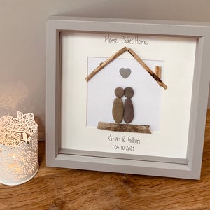 New Home Pebble Frame, Personalised New Home Gifts, Moving in Gift from Family, New Home Family Gift, Home Sweet, Home Gifts, pebble art imagem 3