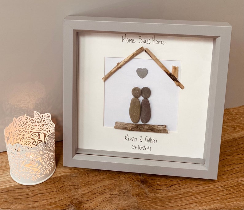 New Home Pebble Frame, Personalised New Home Gifts, Moving in Gift from Family, New Home Family Gift, Home Sweet, Home Gifts, pebble art imagem 3