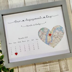Ingelijst cadeau verlovingskaart, gepersonaliseerd verlovingslijst, cadeau trouwdatum, verlovingscadeaus, koppel cadeau, cadeau trouwlocatie, bruiloft