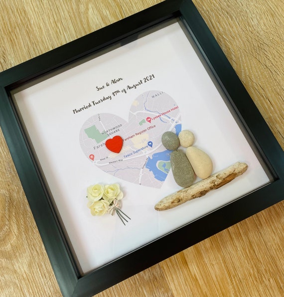 Personalised Wedding Gift, Box Frame, Wedding Gift for Couples, Engagement  Gift Ideas, Couple Pebble Frame, Map Frame Gift, Wedding Gift 