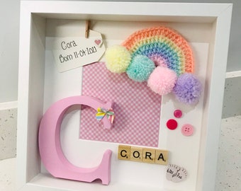 Rainbow Baby Frame, Nieuwe Baby Cadeau, Geboorteaankondiging Frame, gepersonaliseerde geschenken, Decor van de kinderkamer, Doopcadeau, kinderframe, Baby