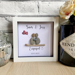 Personalised Engagement Gift, Box Frame, Engagement Gift for Couples, Engagement Gift Ideas, Couple Pebble Frame, Congratulations zdjęcie 7