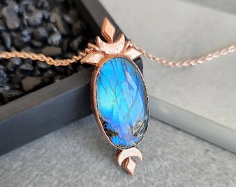 Celestial Labradorite Pendant, Labradorite Jewelry, Crystal Necklace, Witchy, Boho, Cottagecore, Copper Jewelry, Moon, Valentines Day, Gift