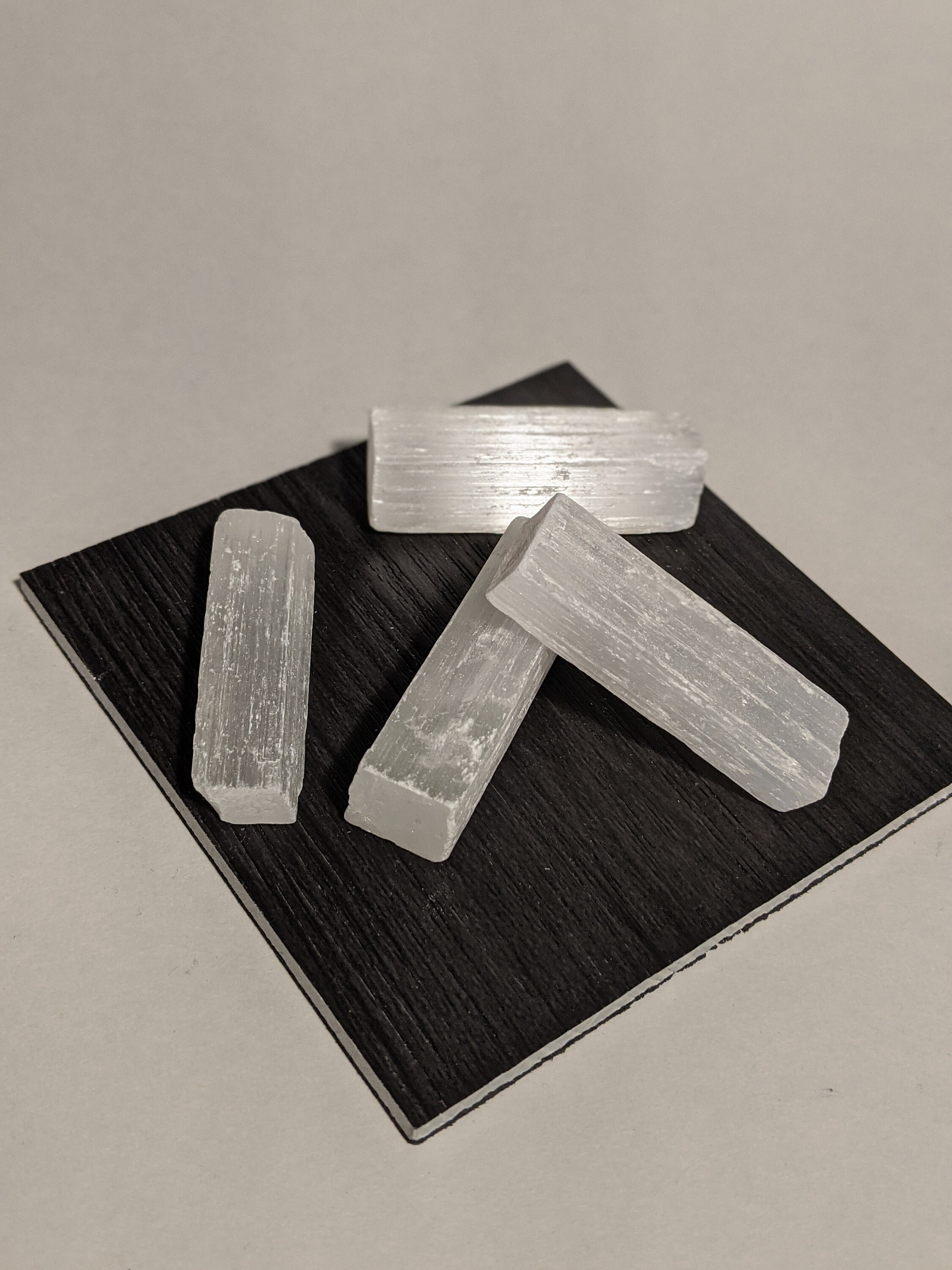 Varita selenita cruda palos de selenita spar satinado yeso | Etsy